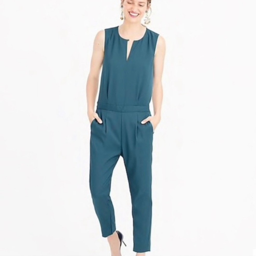 J. Crew Keyhole Green Sleeveless Ankle Lined
Casual Back Elastic Jumpsuit